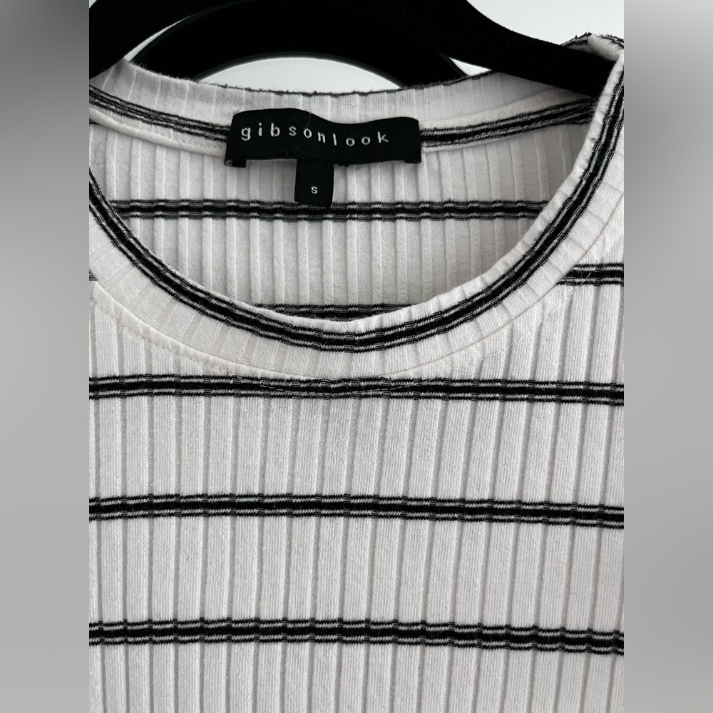 GIBSONLOOK Ribbed Top Size S - Picture 4 of 14